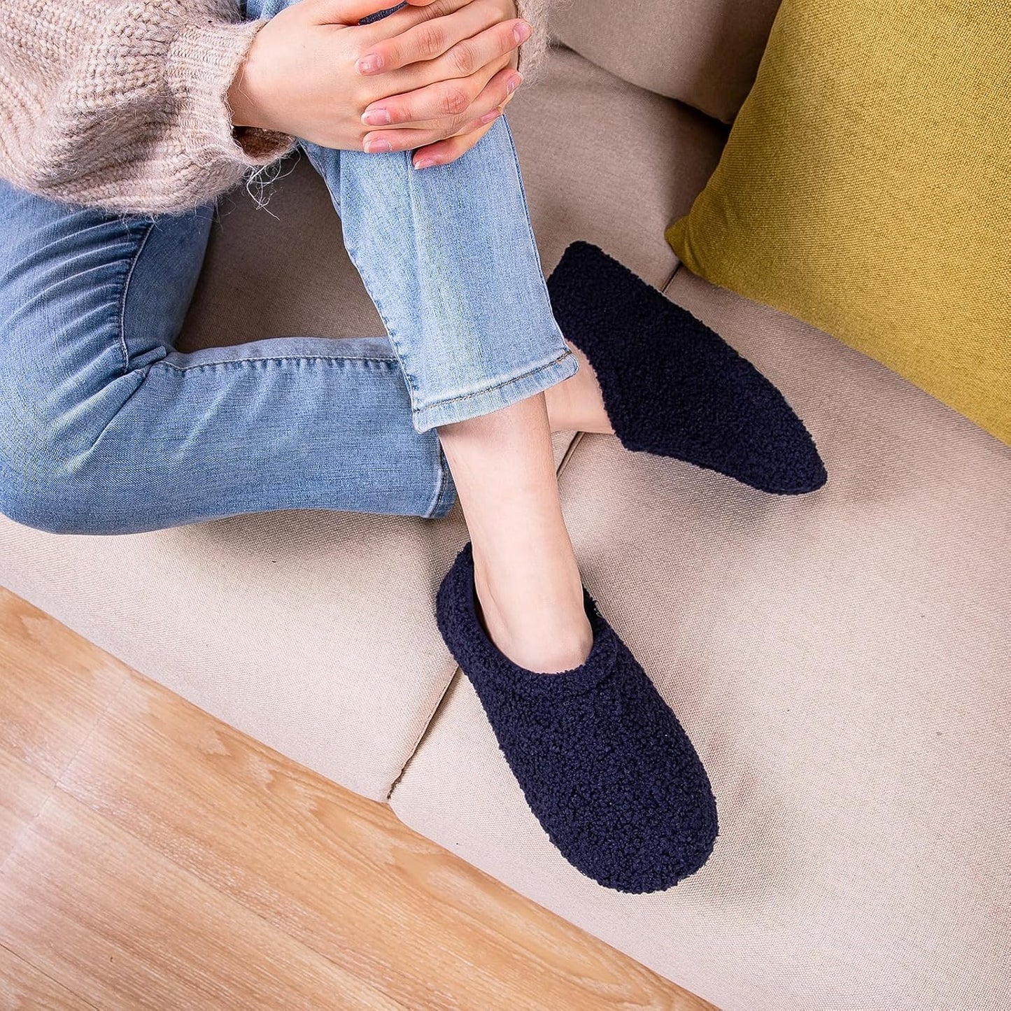 HomeTop Women's Fuzzy Curly Fur Memory Foam Loafer Slippers with Polar Fleece Lining